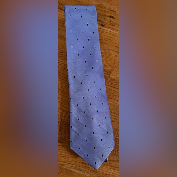 Calvin Klein Silk Tie, Blue w/Navy Diamonds, EUC - Picture 1 of 3